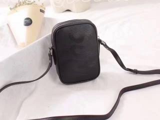 M53431 シュプリーム/ルイヴィトン エピ ダヌーブPMコピー 斜めがけショルダーバッグ ルイヴィトンバッグ超激安