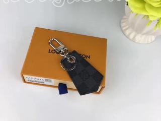 M67916 ルイヴィトン ダミエ・グラフィット メンズ キーホルダー スーパーコピー 「LOUIS VUITTON」 キーホルダー・アンシャッペ ファッション小物