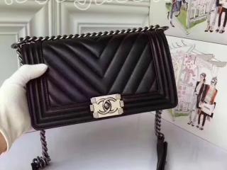 ボーイ シャネル バッグ コピー BOY CHANEL ハンドバッグ ホワイト チェーンショルダーバッグ 2WAY ブラック×シルバー金具 A67086 CH0550 251