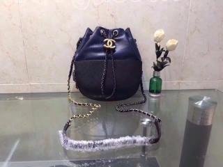 A98787 Y61427 C0202 ガブリエル ドゥ 巾着シャネル パース バッグ スーパーコピー CHANEL'S GABRIELLE ラムスキン & パイソン 3色可選択 ブルー