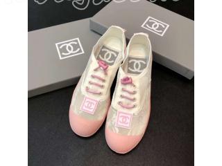 CHANELフラットシューズ 無地　レディース用 シャネル カジュアルシューズ　桜色CCロコ CHANEL靴
