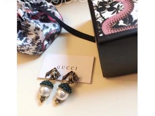 グッチ アクセサリー  レジンパール付き キャット イヤリング 434724 I12RO 8062 GUCCIピアス