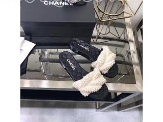 シャネル　スリッパ　ヒールの高さ 10 mmin　ミュール パール & カーフスキン エクリュ