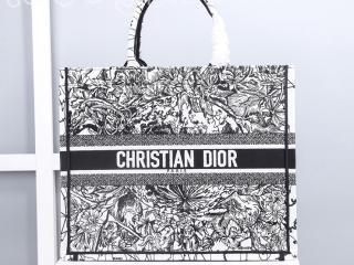 M1286ZWBR_M941 ディオール バッグ スーパーコピー 20新作 Dior Zodiac BOOK TOTE エンブロイダリー トートバッグ