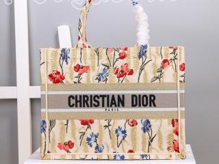 M1296ZRTN_M918 ディオール バッグ スーパーコピー DIOR BOOK TOTE ベージュ ハイビスカス 刺繍 キャンバス レディース ラージ トートバッグ