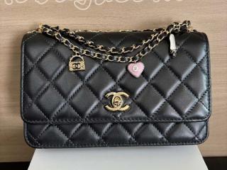 AP4537-4 シャネル バッグ スーパーコピー CHANEL 25春夏 プレコレクション チェーンウォレット パーリー ラムスキン レディース ショルダーバッグ