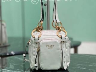 1BB137-2 プラダ バッグ コピー 25新作 PRADA プラダ ダングル レザー トップハンドル ミニバッグ レディース ショルダーバッグ