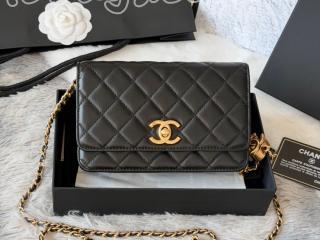 AP3938-4 シャネル バッグ スーパーコピー CHANEL 26新作 チェーンウォレット シャイニー ラムスキン ショルダーバッグ