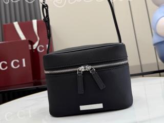 A00231 FAGBX 1000 グッチ バッグ コピー GUCCI 26新作 〔グッチ タグ〕ミニバッグ バリエーション ブラック ナイロン ショルダーバッグ