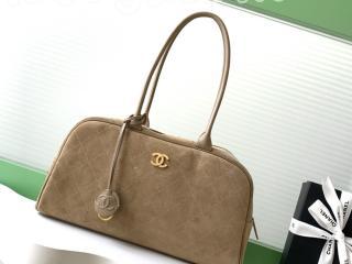 AS6211-2 シャネル バッグ スーパーコピー CHANEL 2026年春夏 ラージ ボーリング バッグ スエード カーフスキン & ラムスキン ハンドバッグ